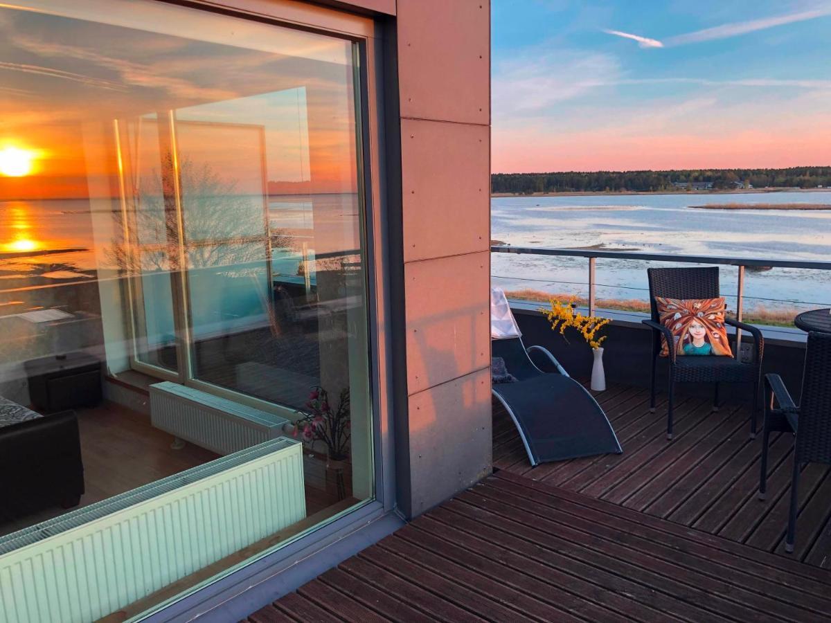 Sunset Dream Apartment With A Panoramic Seaview Haapsalu Extérieur photo