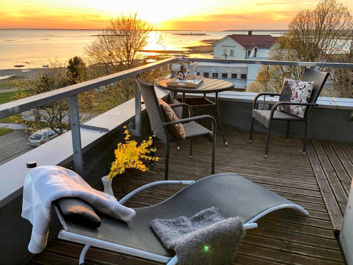 Sunset Dream Apartment With A Panoramic Seaview Haapsalu Extérieur photo